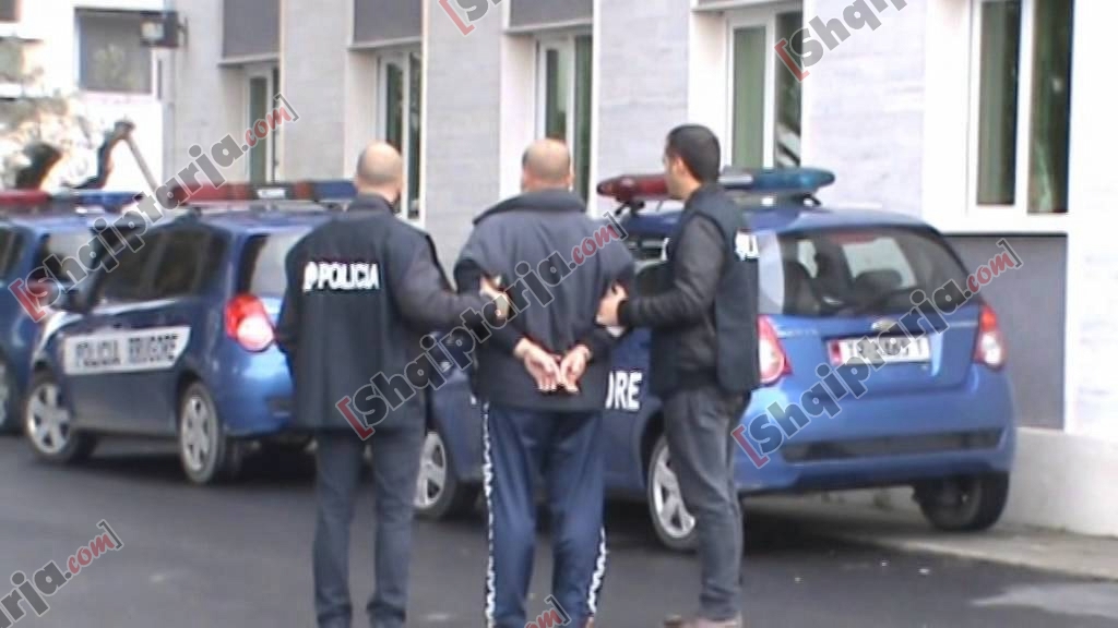 pistlete me silenciator fier