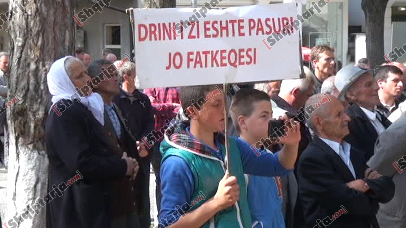 protesta ne diber