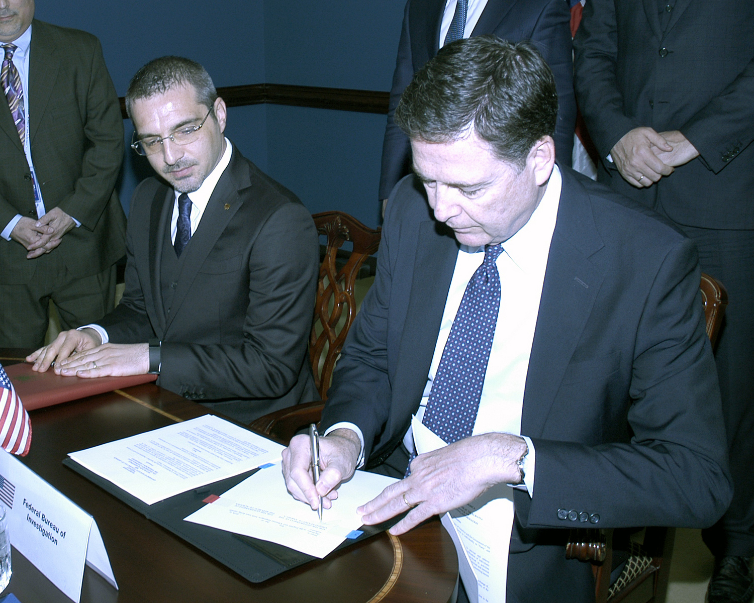 tahiri drejtori FBI James B. Comey