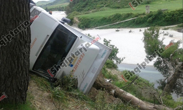 furgoni mallrave rrezuar