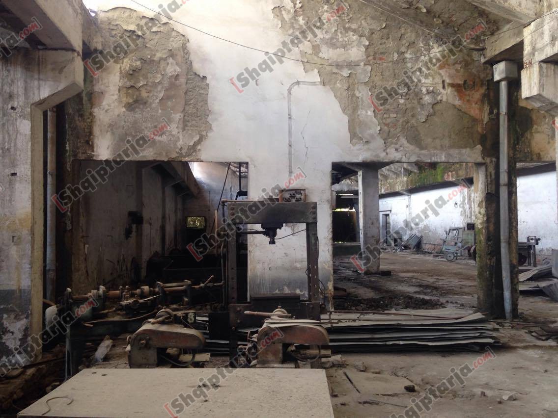 ambjentet uzina partizani