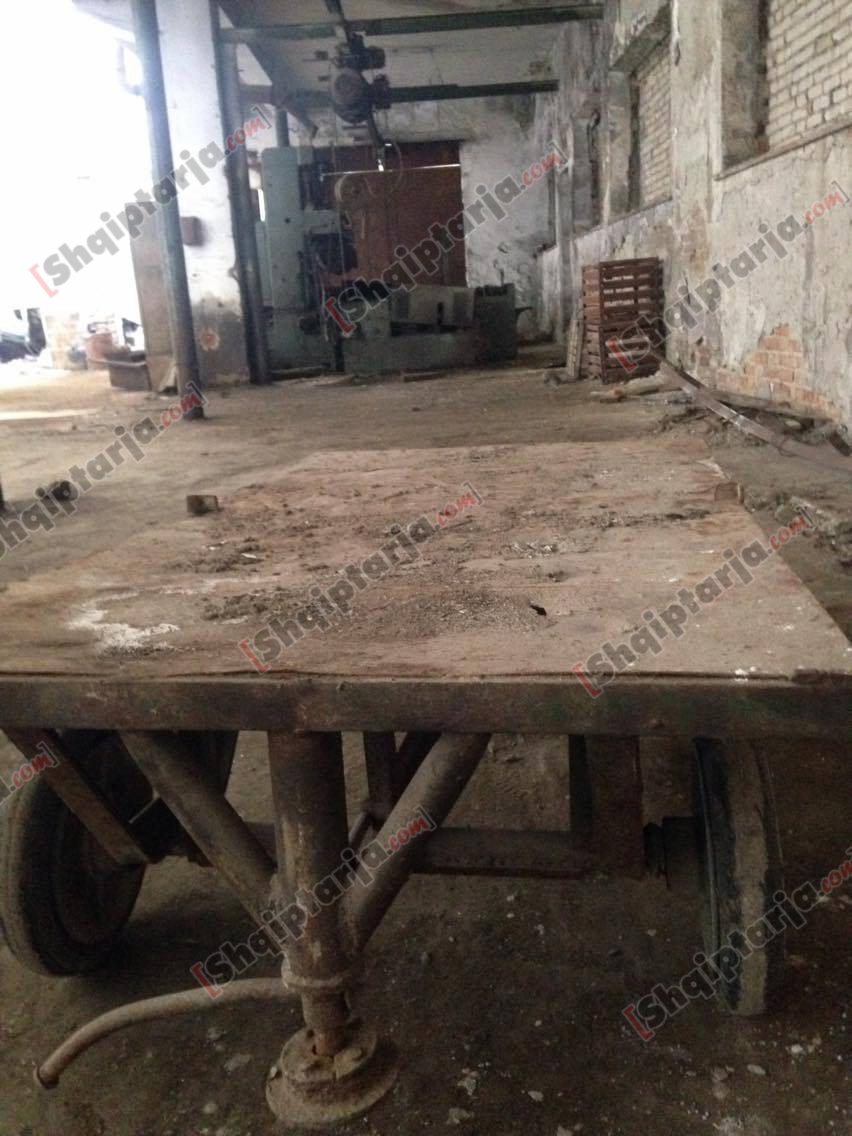 ambjentet uzina partizani