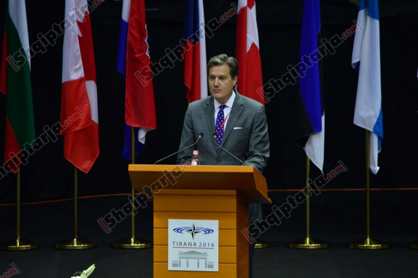 turner asambleja natos