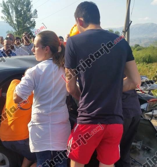 aksident gjirokaster me logo