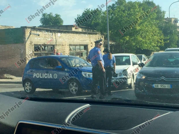 foto aksidenti me logo