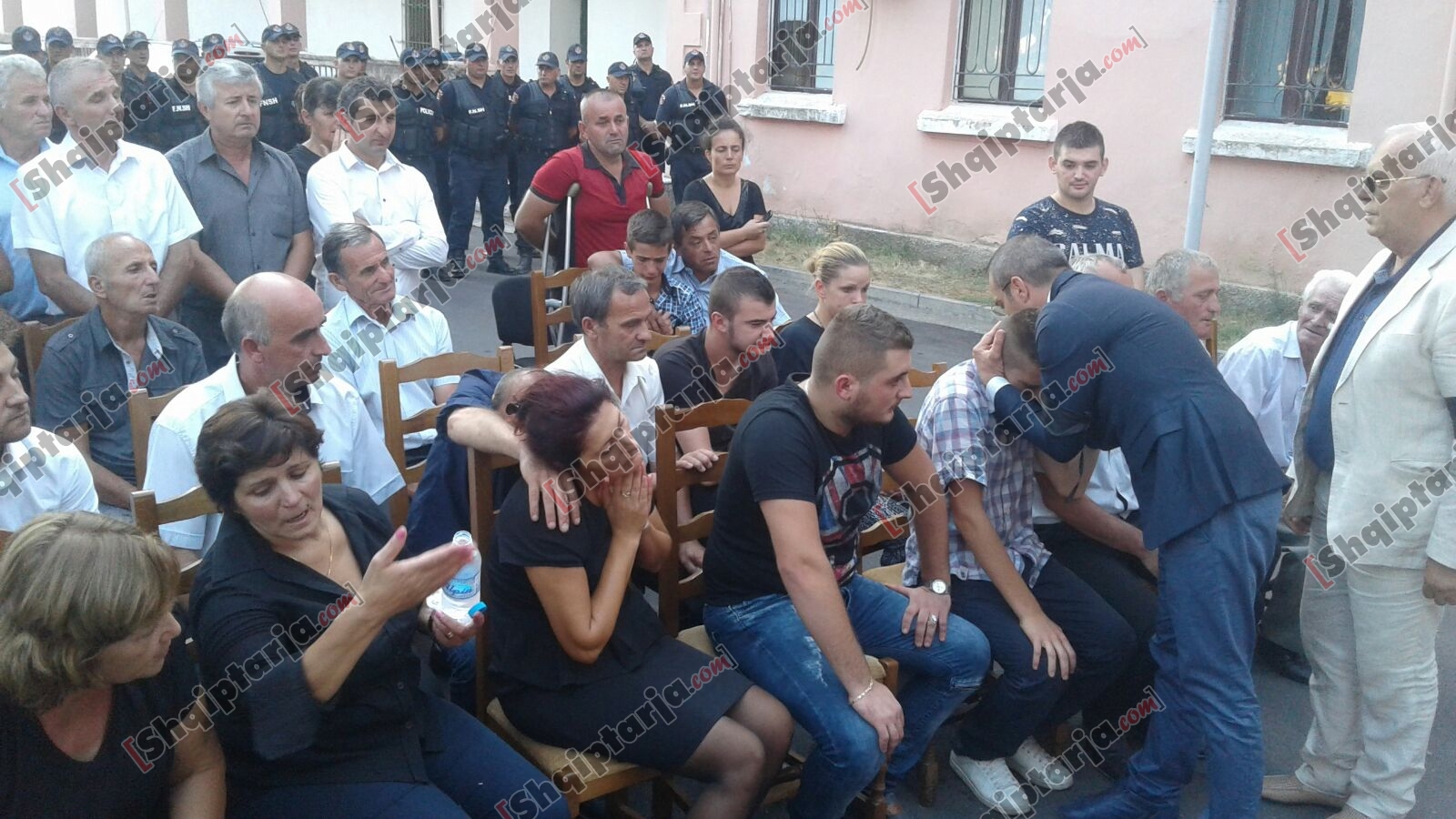 homazhet adrian kodra