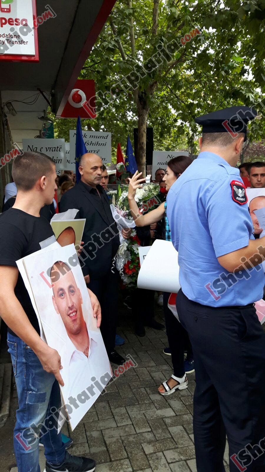 protesta per pellumb marknikollaj