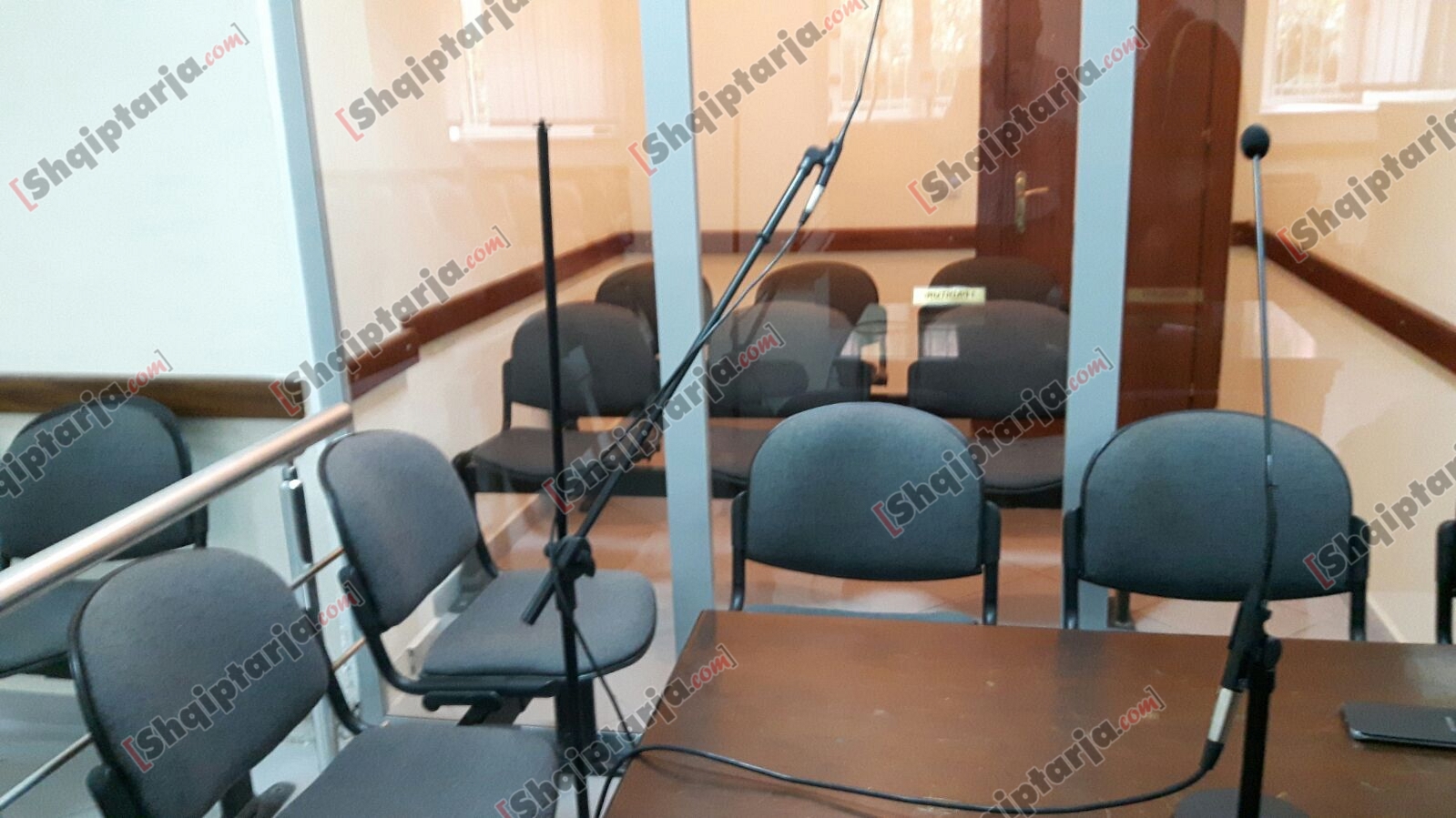 mikrofoni gjyqi kastriot islami