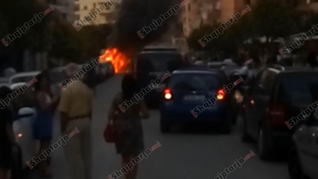 makina e djegur me logo