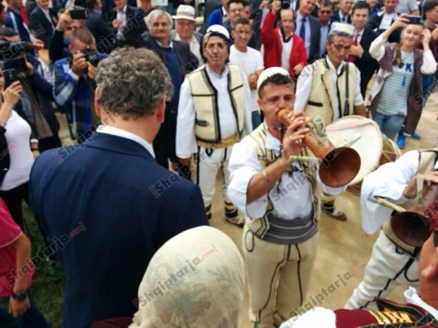 ambs austriak ne kukes