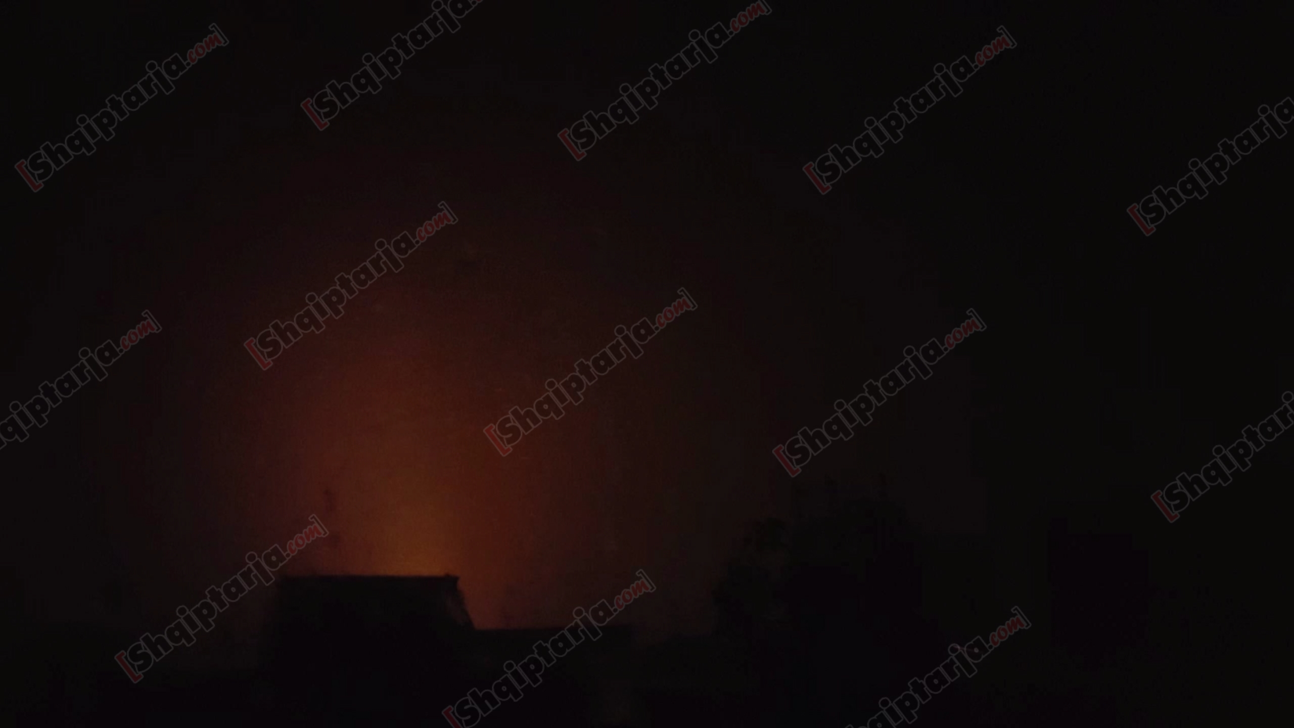 stuhi dhe rrufe tirane