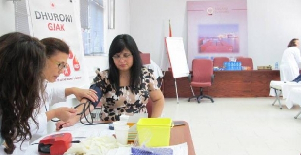 	doganat dhurojne gjak 