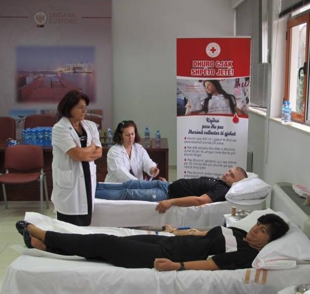 	doganat dhurojne gjak 