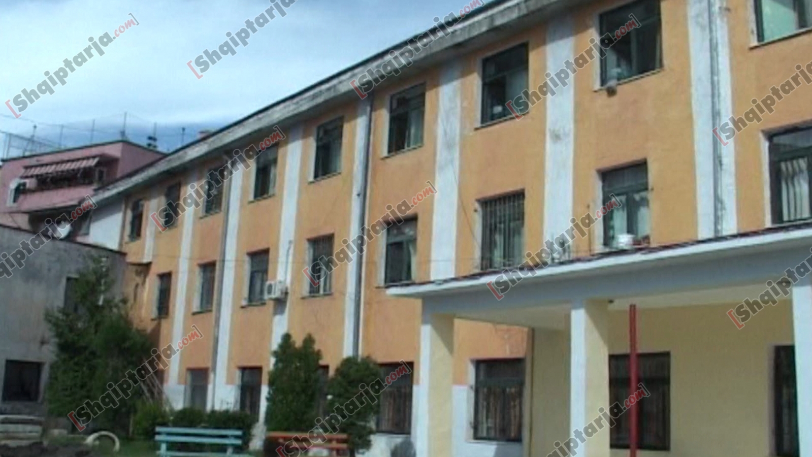 lezhe femiejt pa kopesht