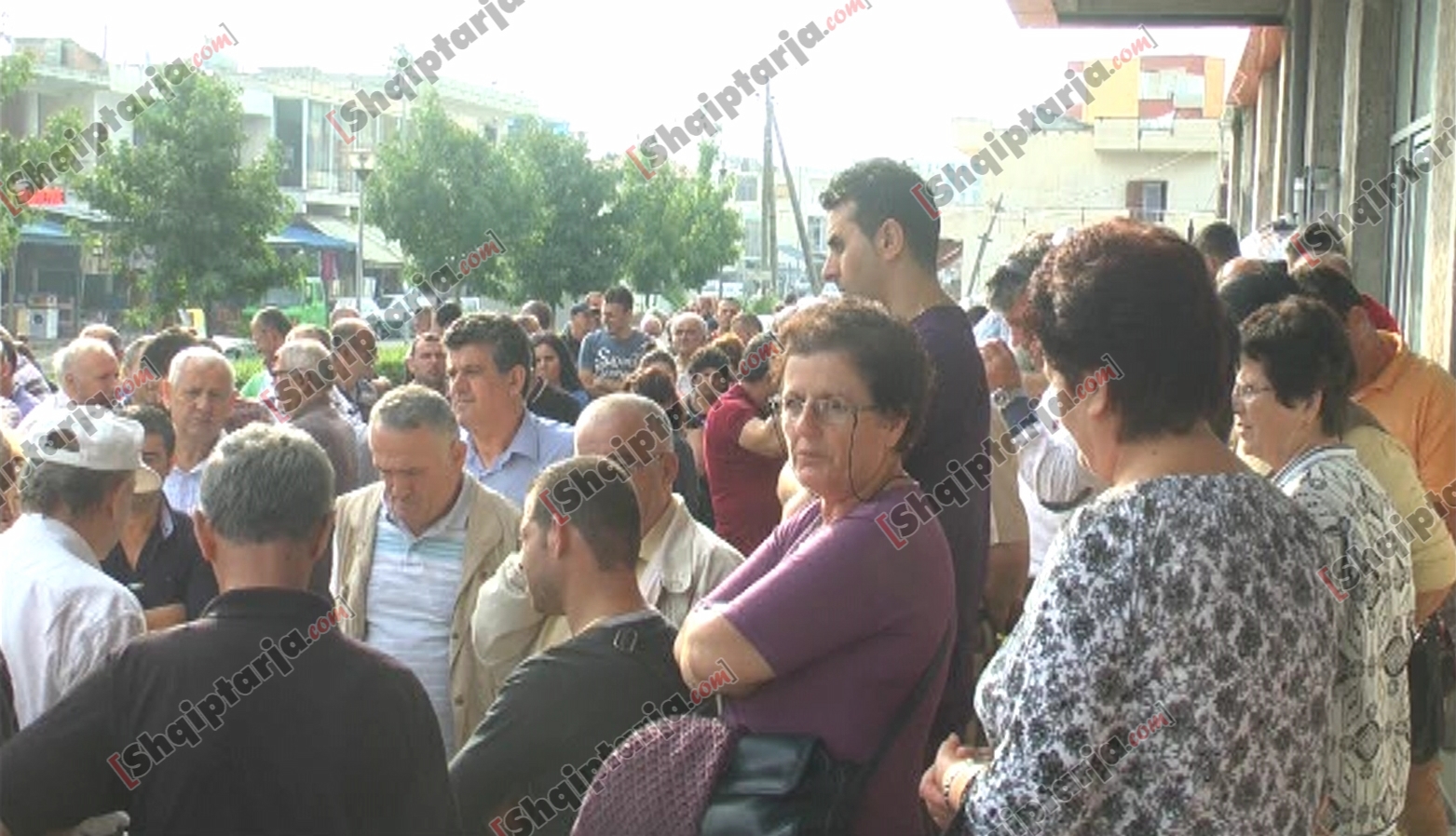 protesta durres per kasat fiskale