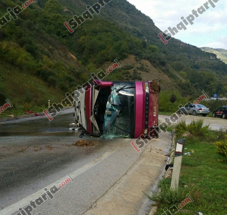 aksident autobusi gjirokaster