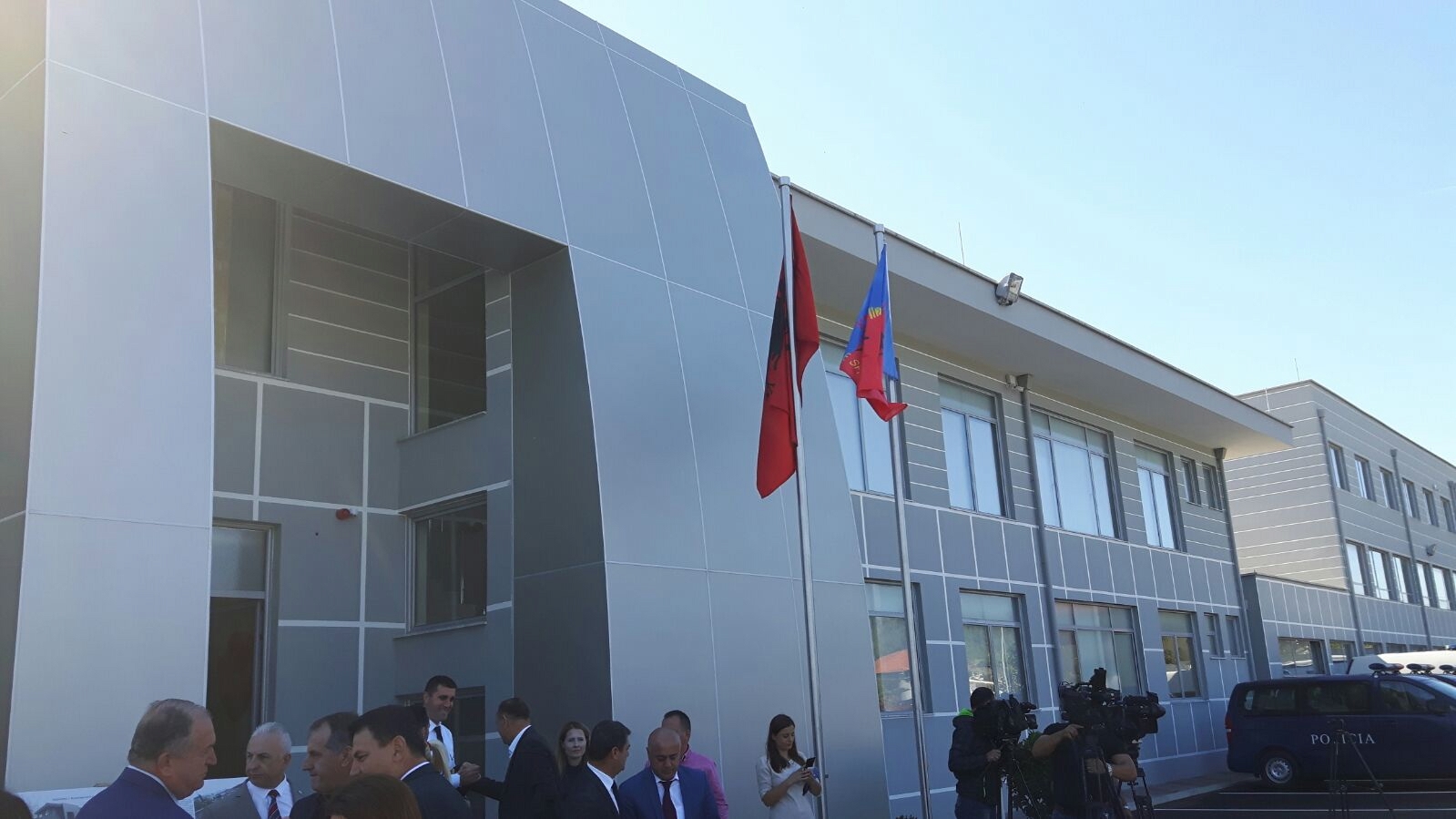 tahiri godina e re fnsh