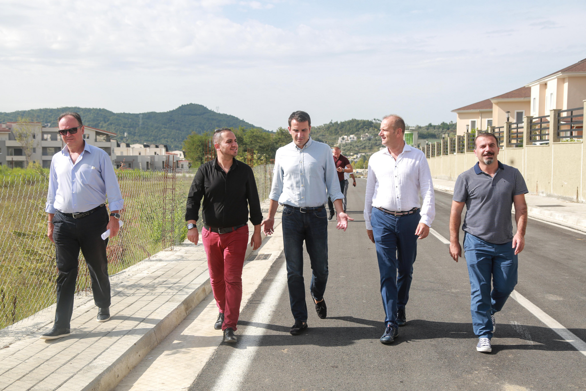 veliaj ne rrugen e lundres