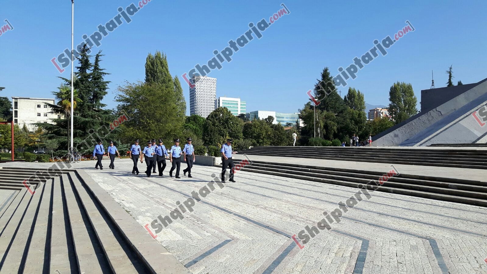 masat e policise protesta