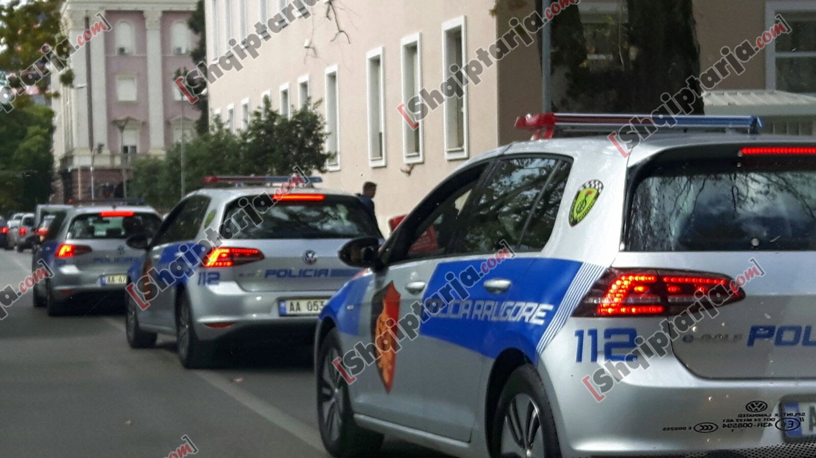 makinat e policise me bateri me karikim