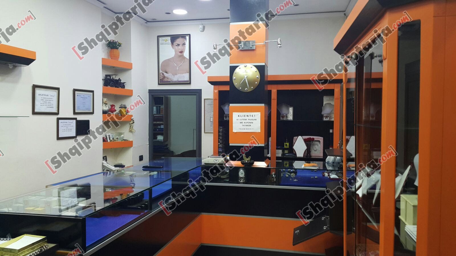 grabitet argjendaria ne tirane