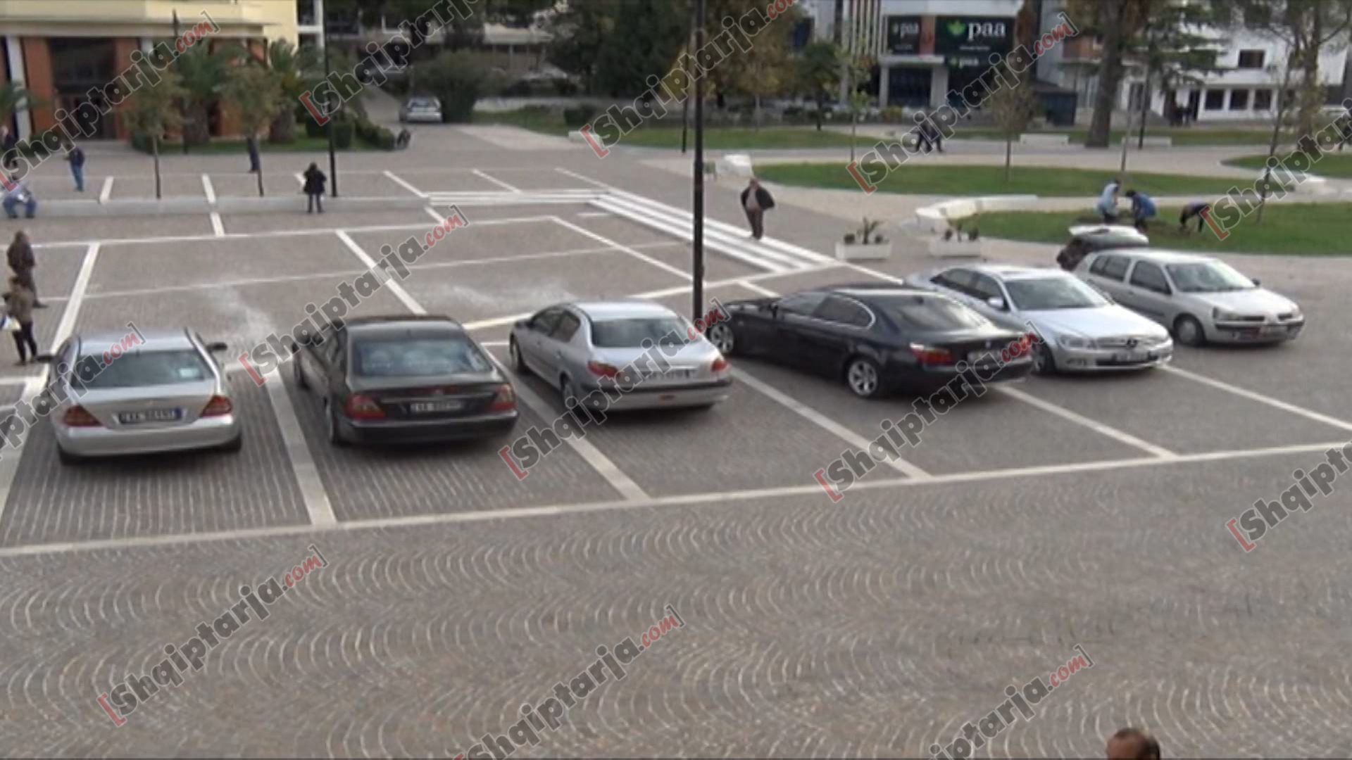 sheshi parking lezhe