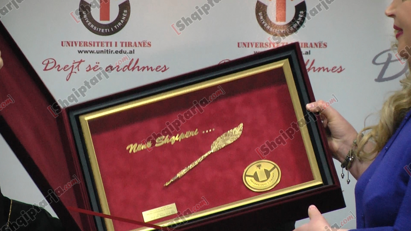 agolli honoris causa