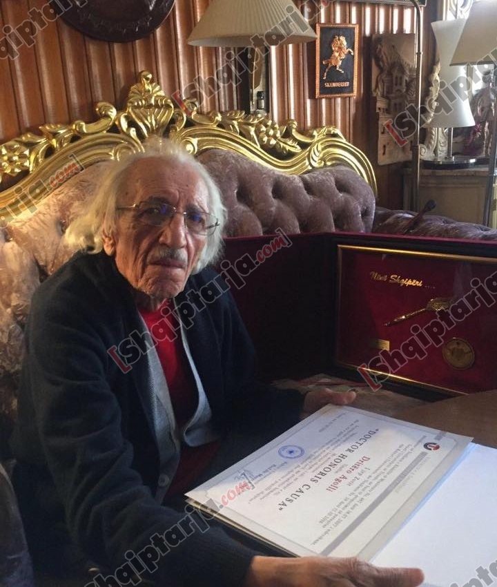 agolli honoris causa