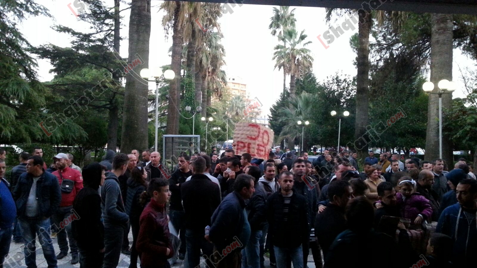 protesta kunder plehrave