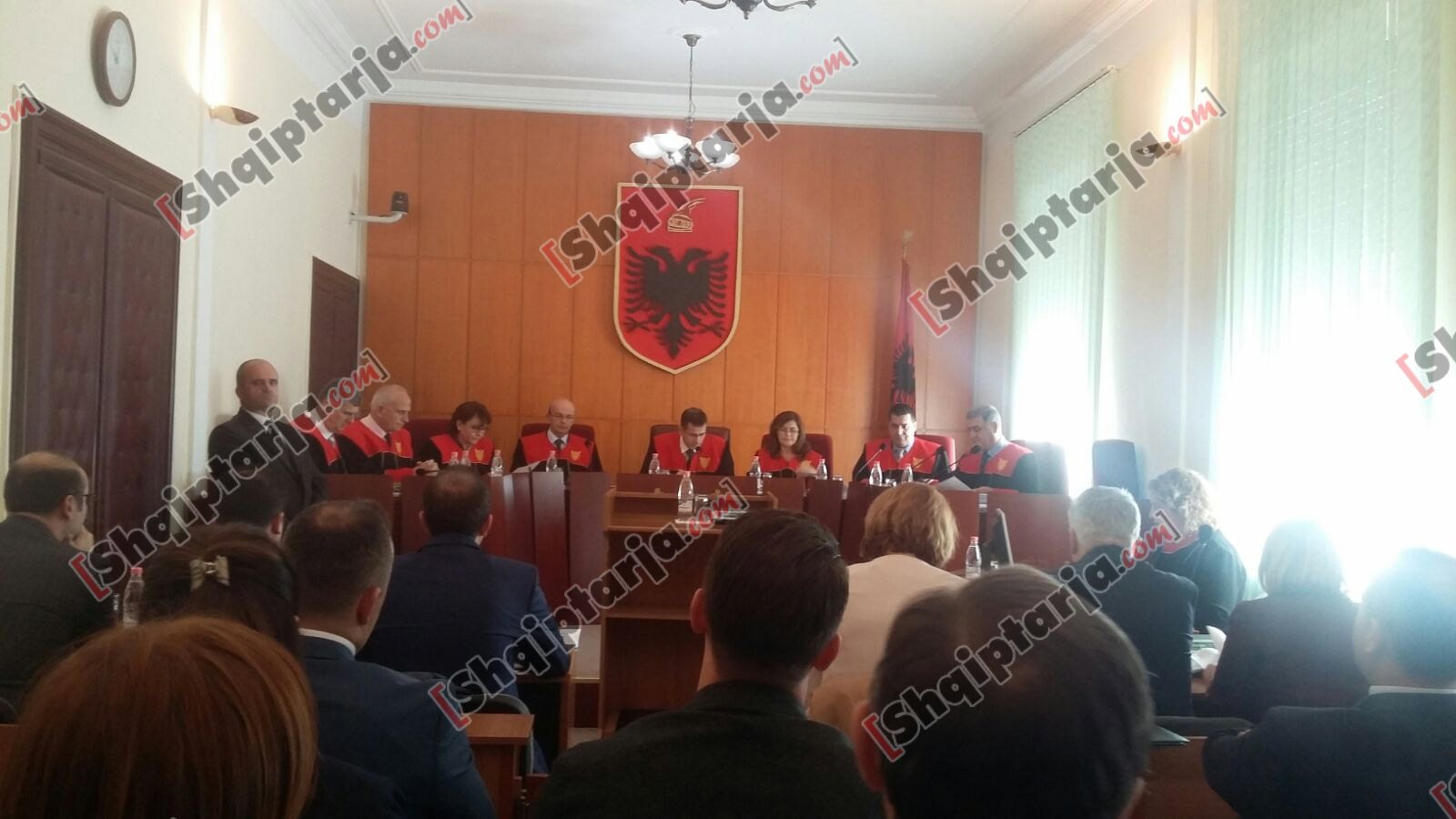 gjykata kushtetuese vettingu