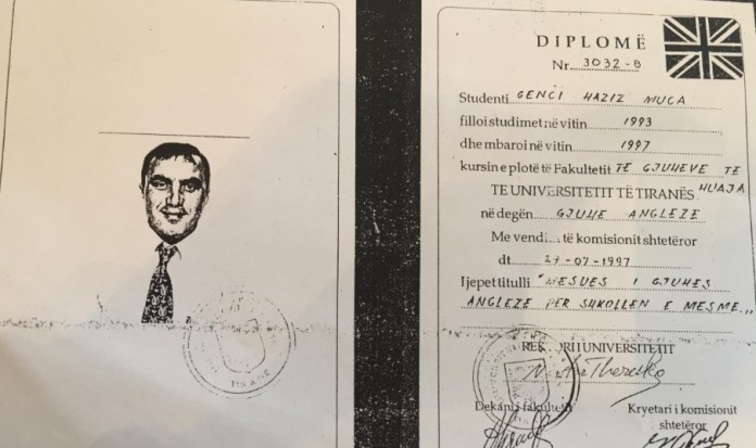 ambasadori me dokument fals