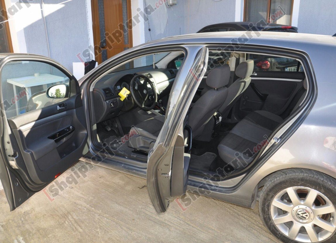 aksion kapet pistolete