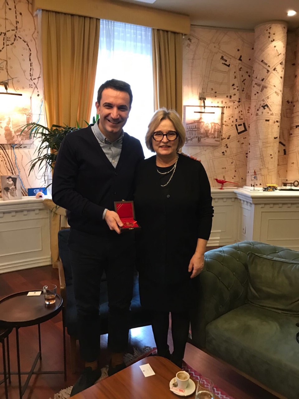 bileta e avionit veliaj