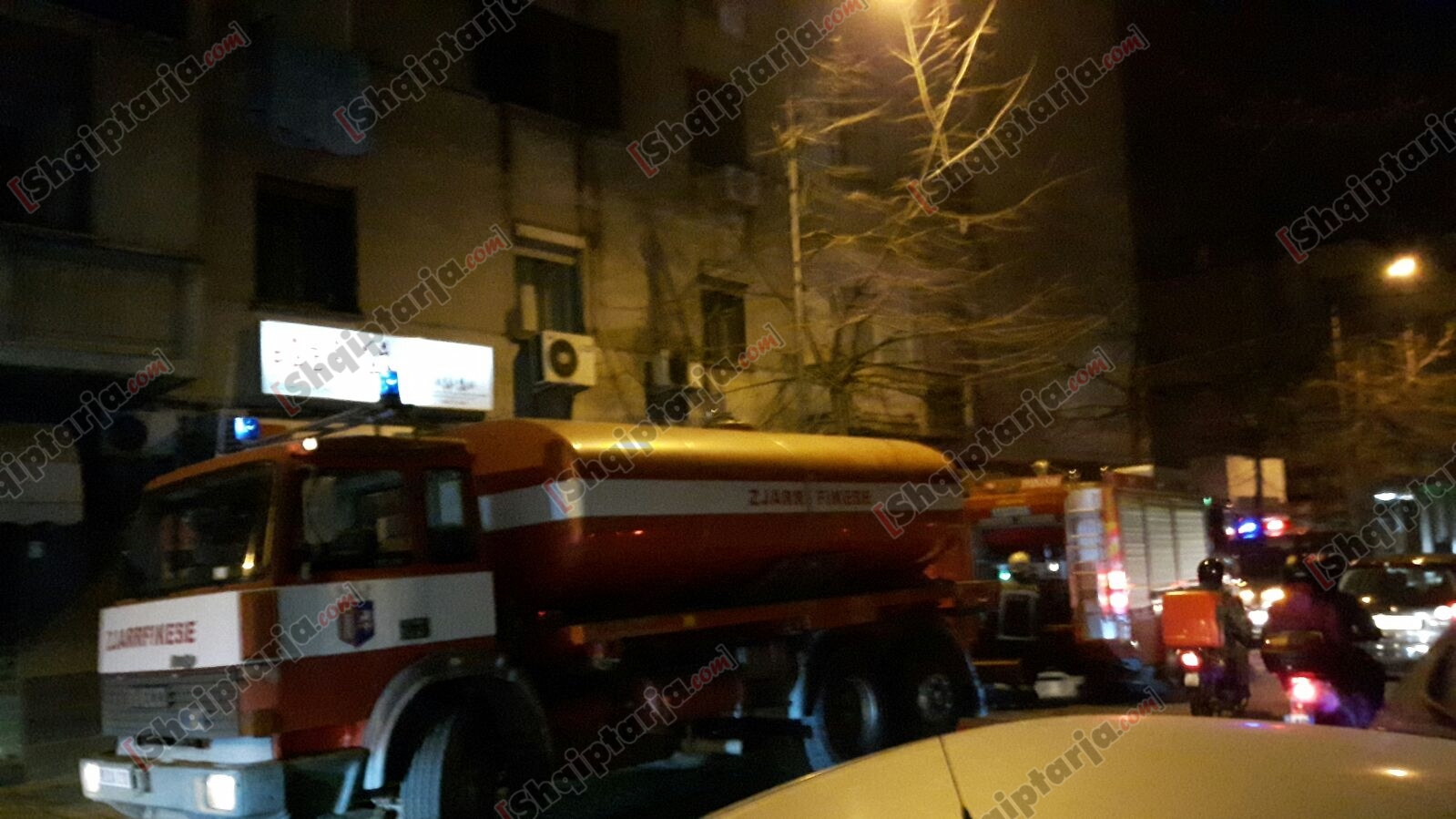 zjarr te pazari i ri