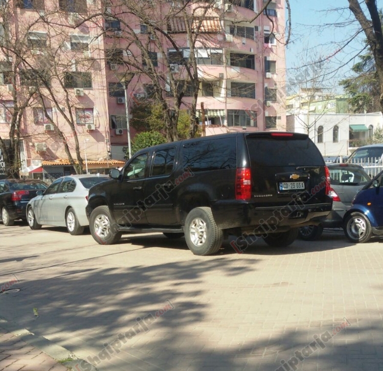 ambasadoret takim me ramen