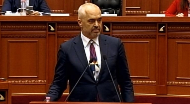 rama parlament me blushin