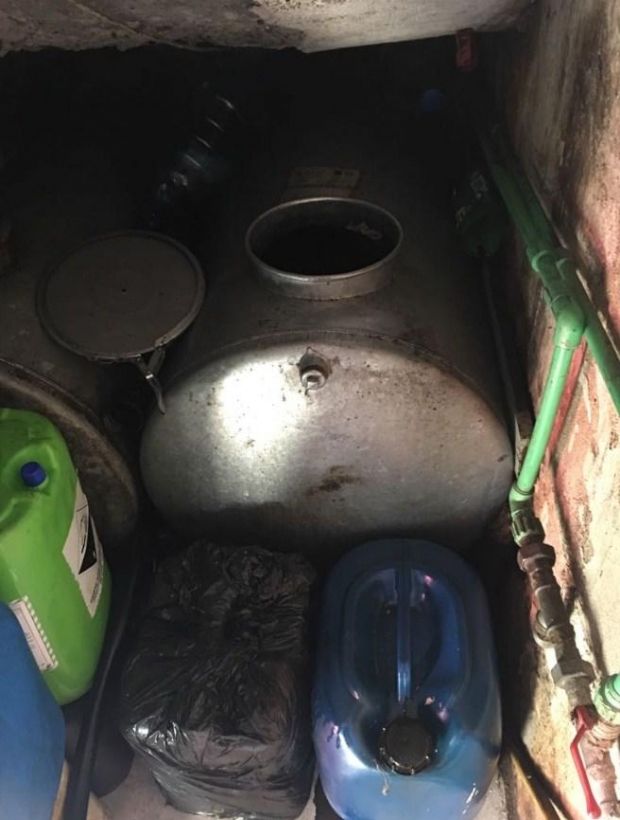 (Nafta kontrabandë e sekuestruar)