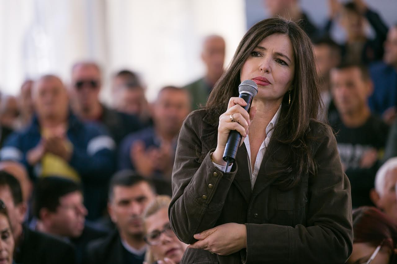 mirela karabina ne cadra ok