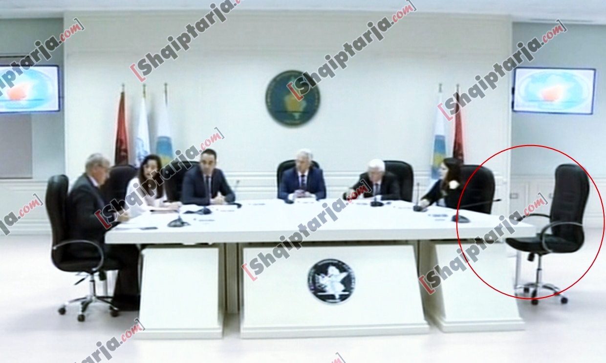 denar biba mungon ne mbledhjen e kqz