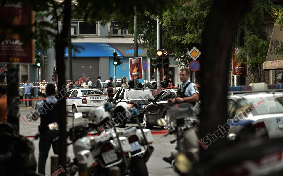 makina ish kryeminsitrit grek Lukas Papademos