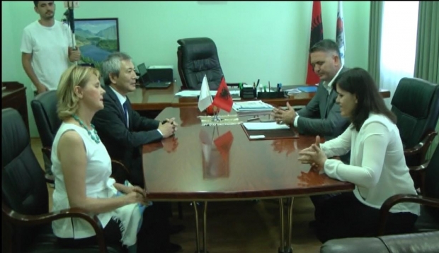 ambasadori japonez kukes