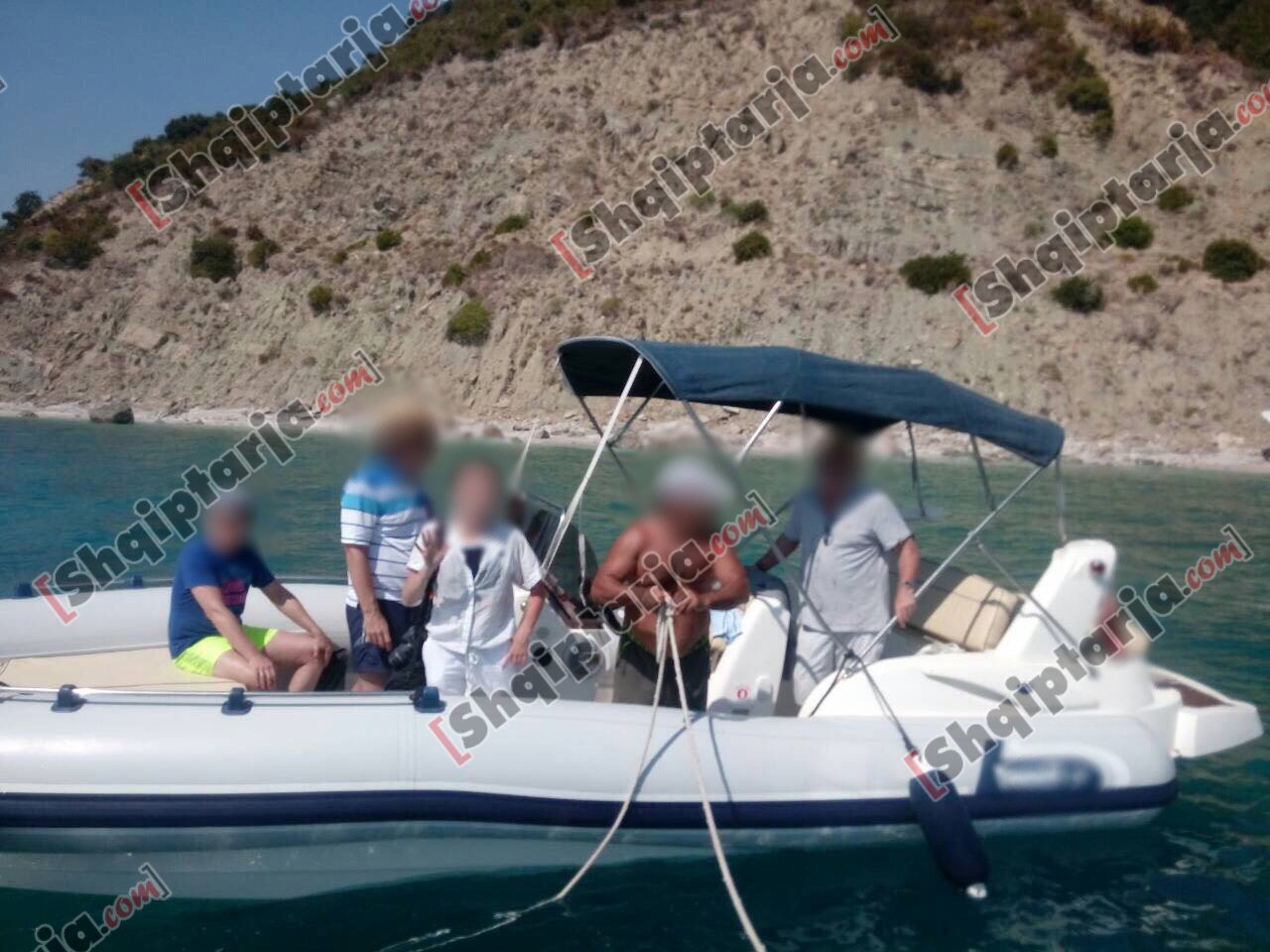 kontrrolle me skafe policia