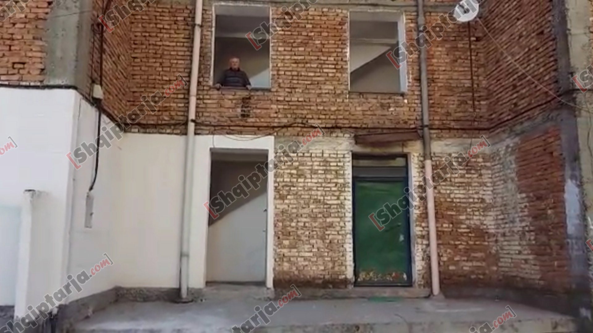 cerrik klodjan zaimja shtepia