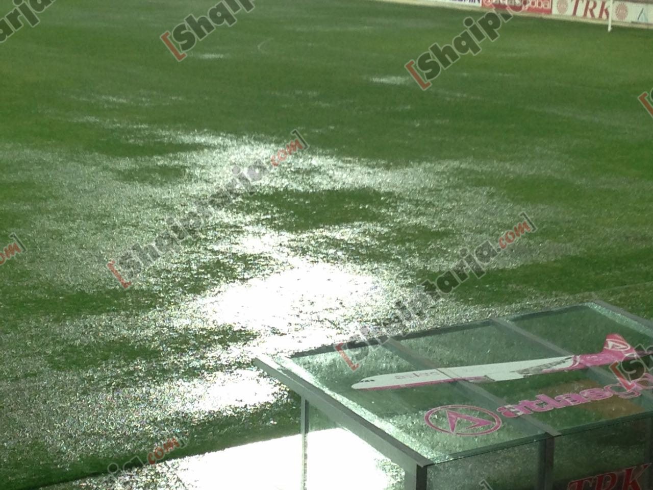 uji ne stadiumin e vlores