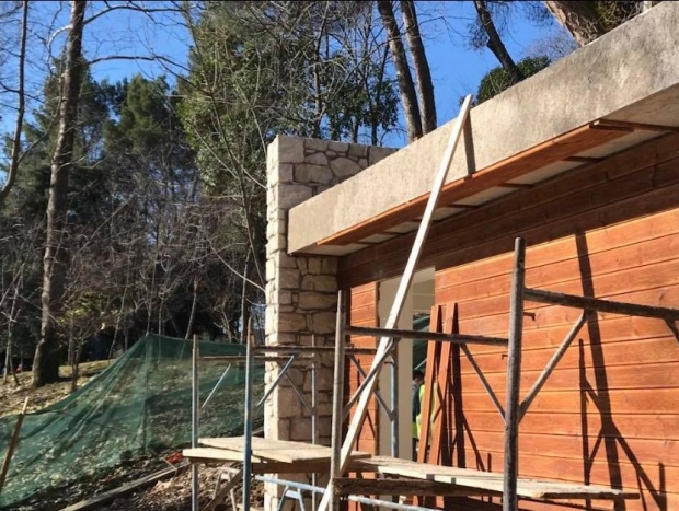 ndërtesën e ish-notarëve