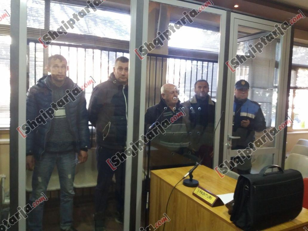 para gjykates fier protestuesit incerenatori