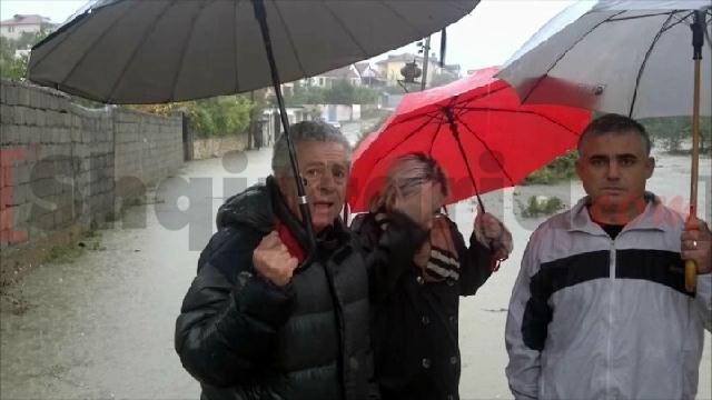 lumi lane del nga shtrati