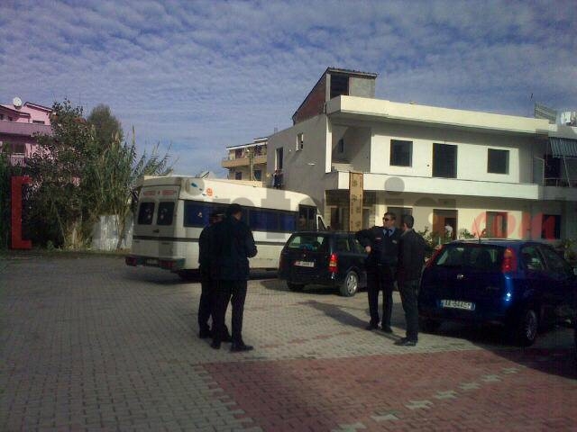 shtepia patriotit me logo