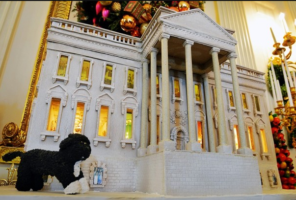 shtepia e bardhe krishtlindje