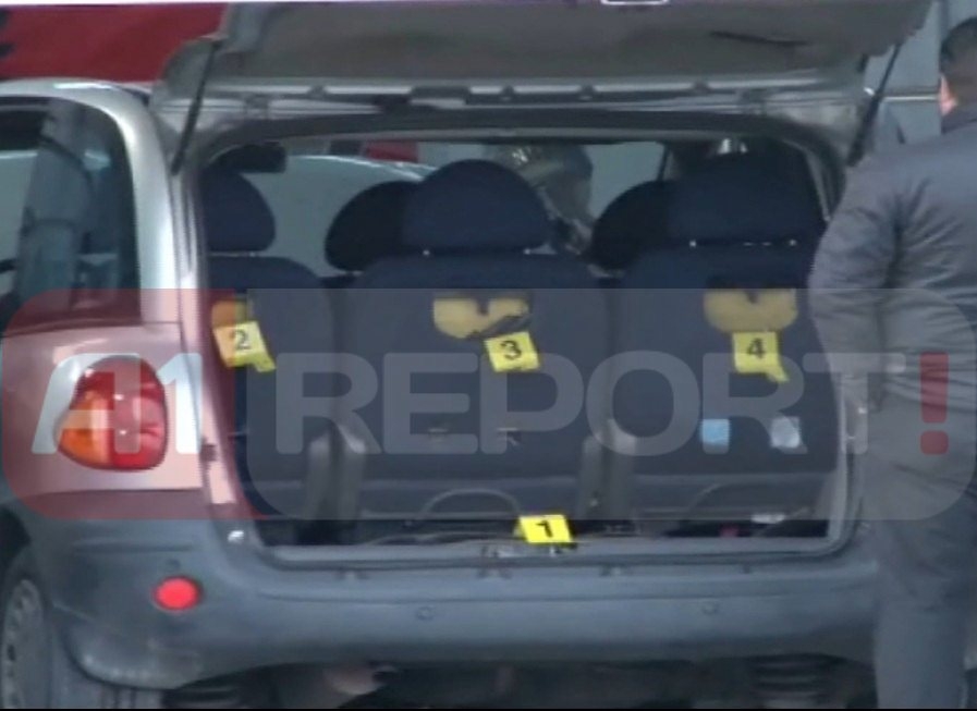 vlore, makina e italianit me arme